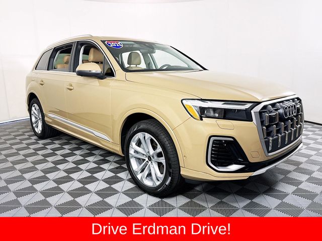 2025 Audi Q7 45 Premium Plus quattro Tiptronic's photo