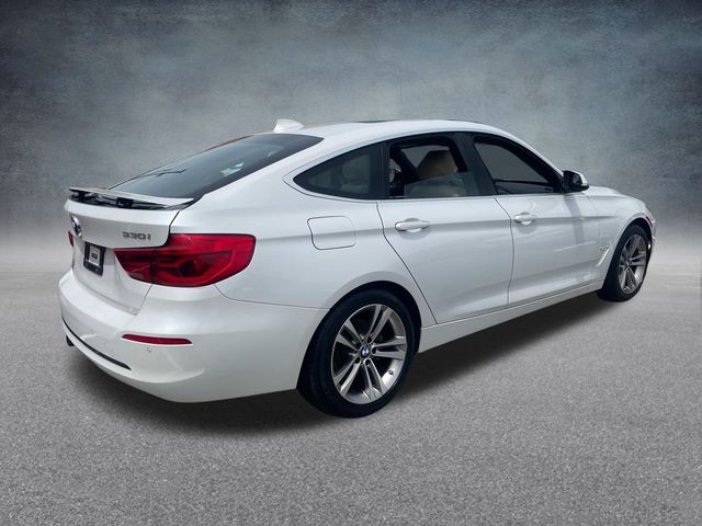 2019 BMW 3 Series 330 Gran Turismo i xDrive 11