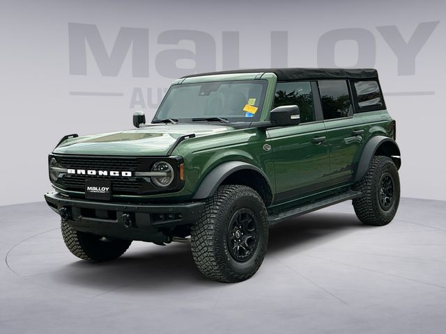 Eruption Green Metallic 2022 Ford Bronco Wildtrak Advanced 4-Door 4WD SUV / Crossover Four-Wheel Drive Automatic