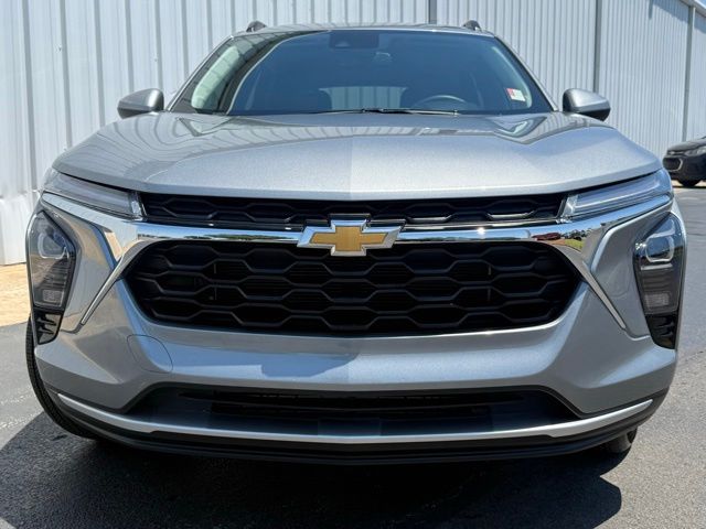 used 2025 Chevrolet Trax car, priced at $21,817