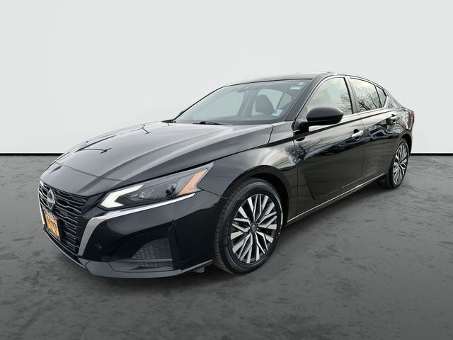 2024 Nissan Altima 2.5 SV FWD