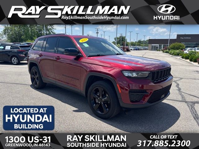 2023 Jeep Grand Cherokee Altitude RWD