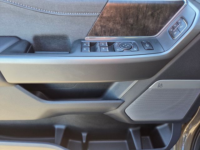 New 2026 Ford Super Duty F-350 Crew Cab 8' Box Lariat