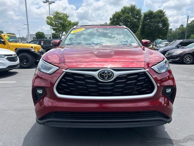 Used 2025 Toyota Highlander SUV