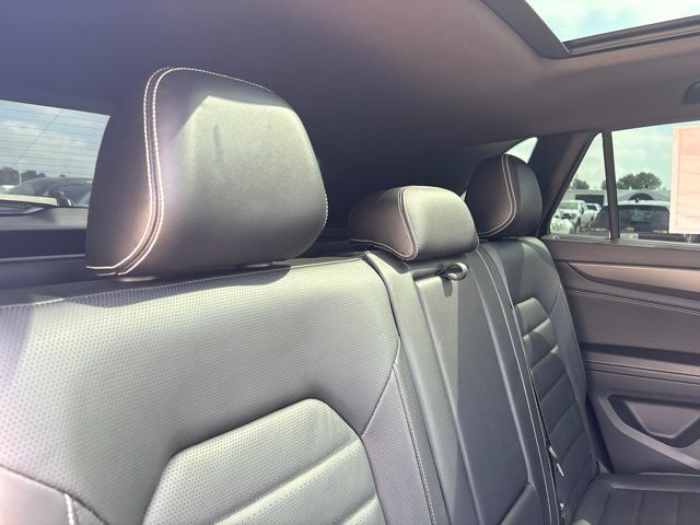 Used 2024 Volkswagen Atlas Cross Sport SUV