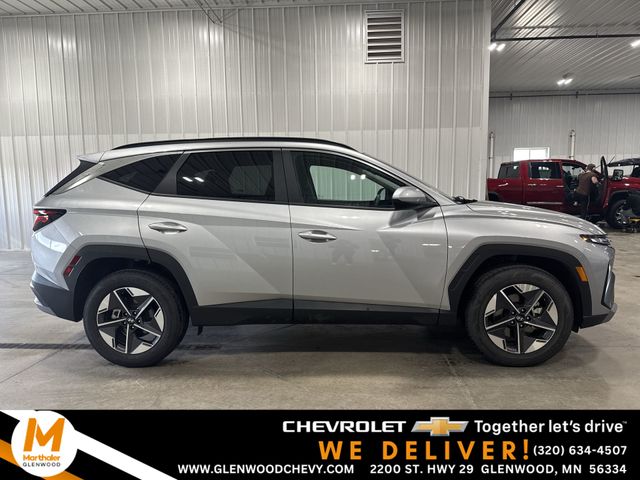 Shimmering Silver 2025 Hyundai Tucson SEL AWD SUV / Crossover All-Wheel Drive 8-Speed Automatic