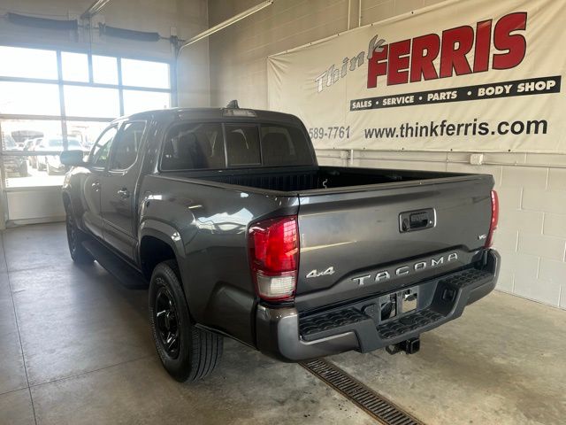 2022 Toyota Tacoma SR photo