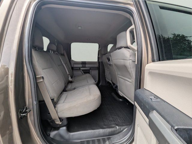 Used 2016  Ford XLT image 34