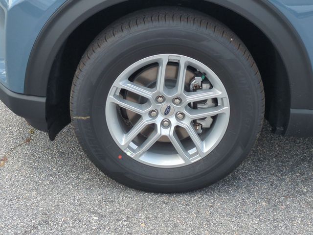 New 2026 Vapor Blue Metallic Ford Active image 11