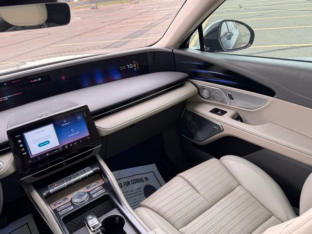 2024 Lincoln Nautilus Reserve