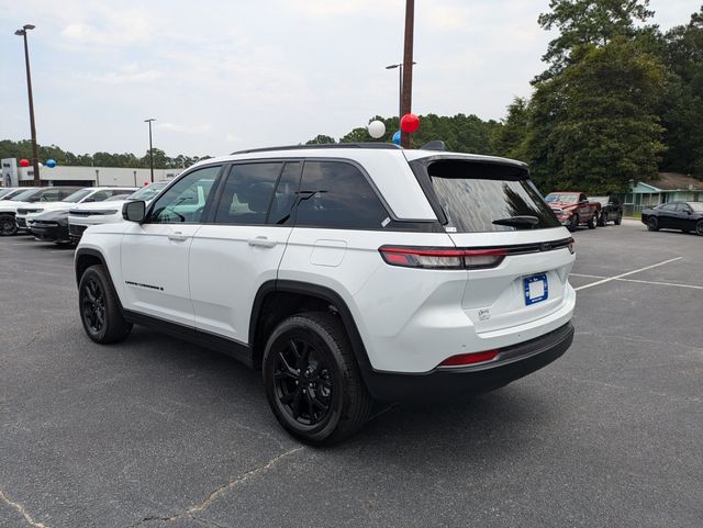 2026 Jeep Grand Cherokee Altitude