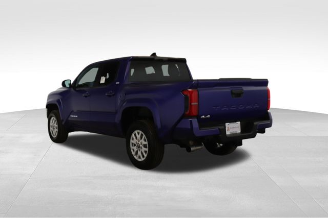 2025 Toyota Tacoma SR5 photo