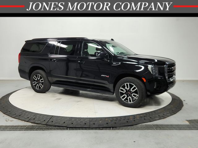 Onyx Black 2023 GMC Yukon XL SUV / Crossover Four-Wheel Drive