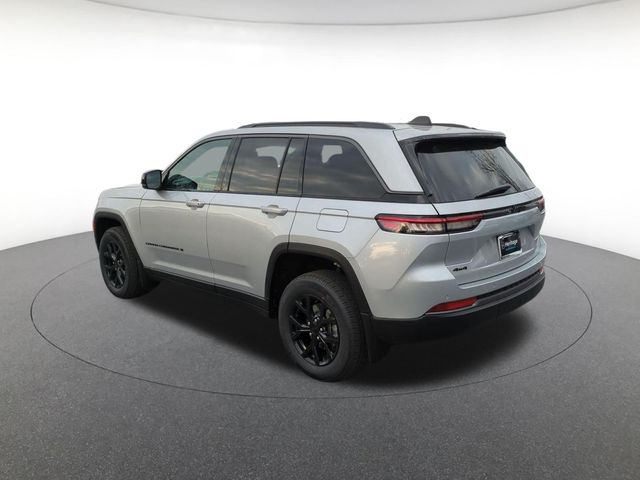 new 2026 Jeep Grand Cherokee car, priced at $41,780