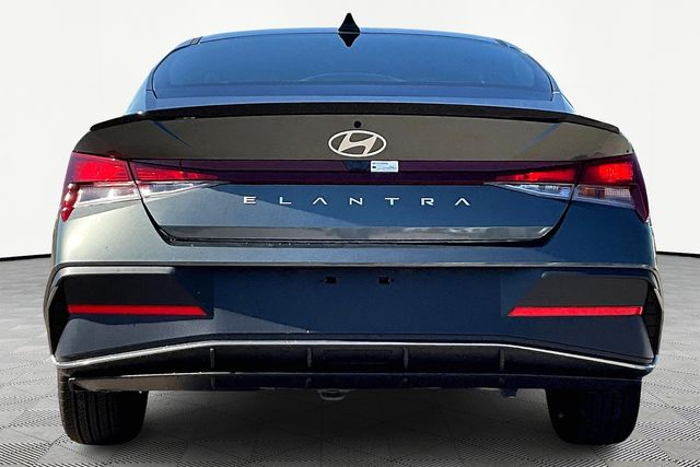 Used 2025 Hyundai Elantra For Sale in OLIVE BRANCH, MS