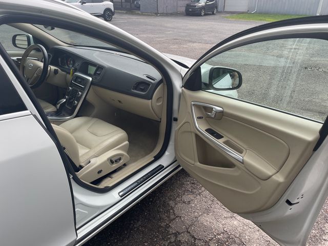 Used 2016 Volvo V60 Wagon