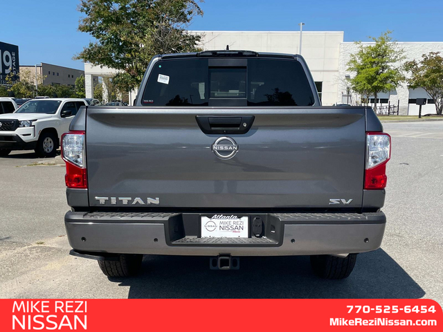 2024 Nissan Titan SV 3