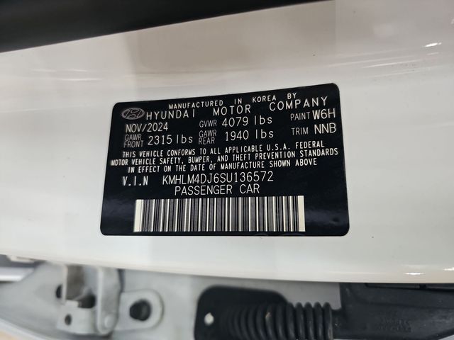 used 2025 Hyundai Elantra Hybrid car, priced at $24,311