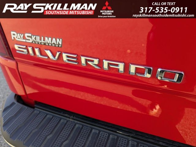 Used 2025 Red Chevrolet LT image 7