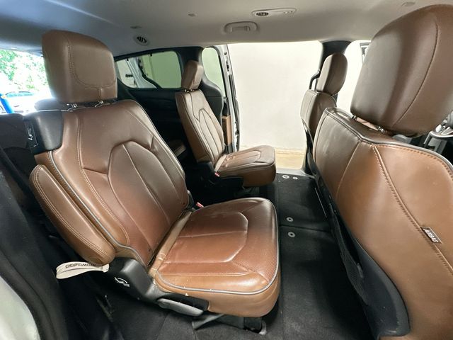 2017 Chrysler Pacifica Limited White at Auto Express Mitsubishi