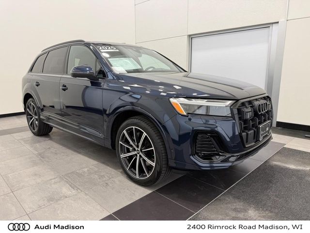 Blue Metallic 2025 Audi Q7 quattro Premium Plus 45 TFSI SUV / Crossover All-Wheel Drive 8-Speed Automatic