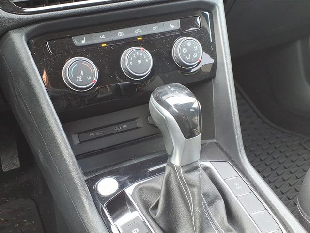 2023 Volkswagen Taos