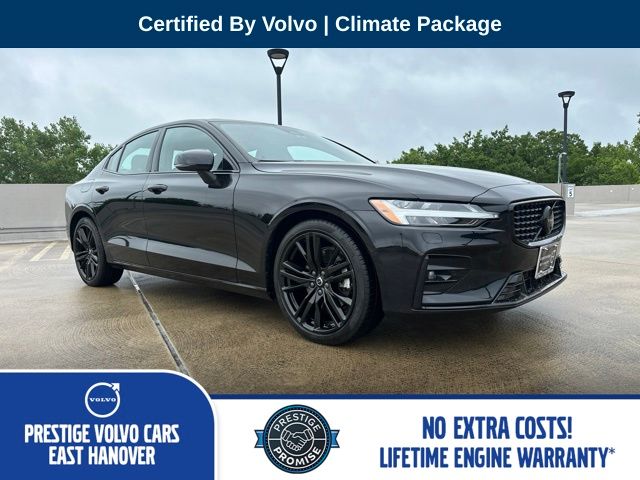 Onyx Black Metallic 2024 Volvo S60 Sedan All-Wheel Drive Automatic