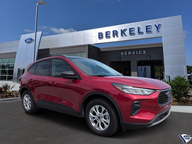 Rapid Red Metallic Tinted Clearcoat 2025 Ford Escape SUV / Crossover Front-Wheel Drive 8-Speed Automatic