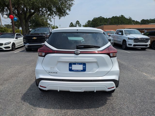 2024 Nissan Kicks S Xtronic CVT