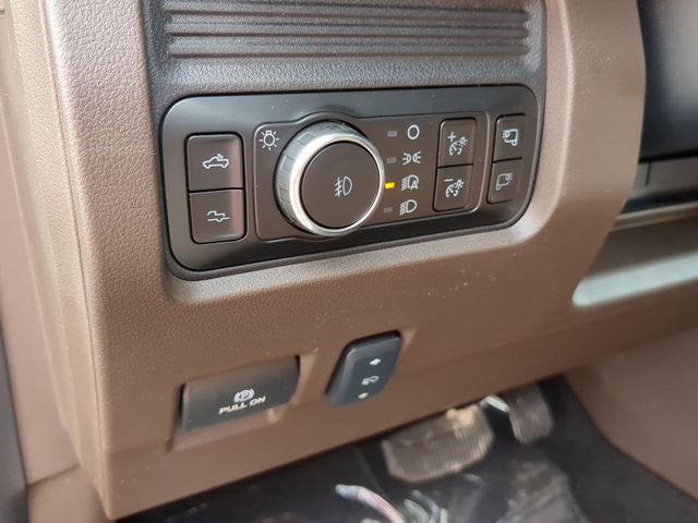 New 2026 Glacier Gray Metallic Tri-Coat Ford F-250® King Ranch® image 27