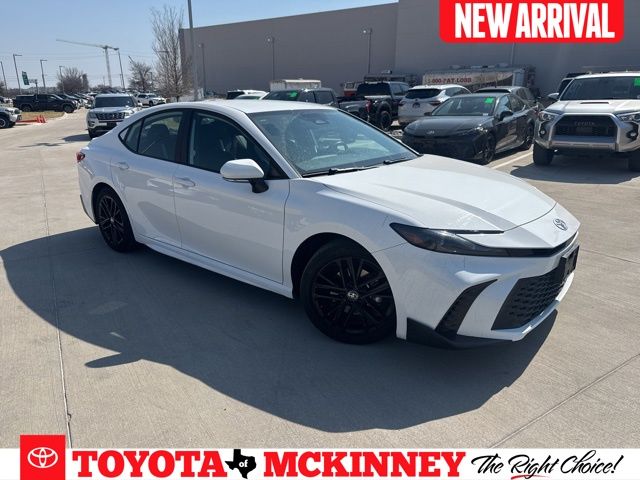 2025 Toyota Camry SE FWD