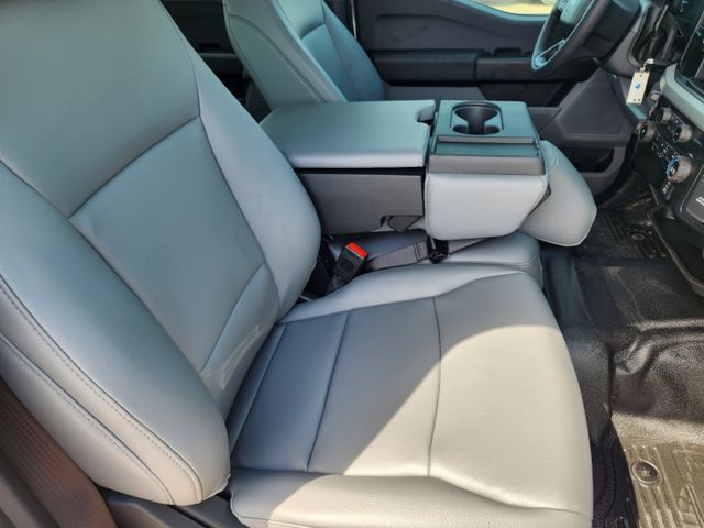 2024 Oxford White Ford Super Duty F-350 SRW XL 4X4 Truck