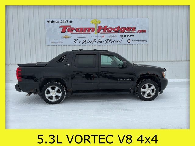 2013 Chevrolet Avalanche LT Black Diamond Edition 4WD