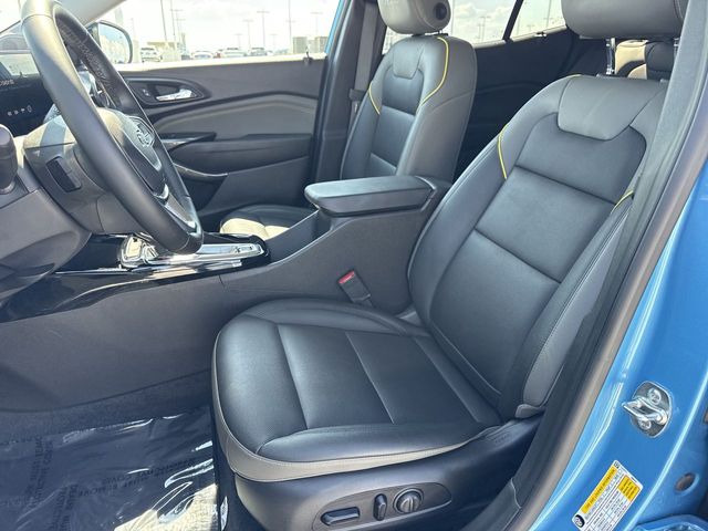 Used 2025 Chevrolet Trax SUV