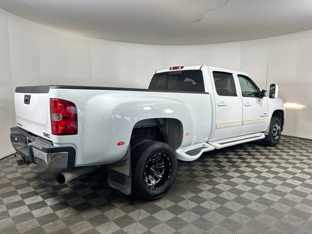 2009 GMC Sierra 3500HD SLT 4