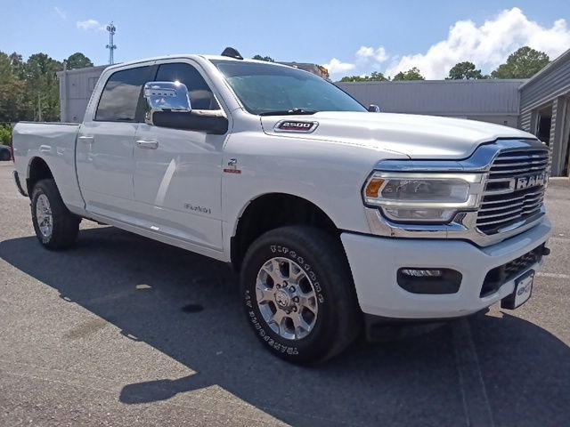Bright White Clearcoat 2024 RAM 2500 Laramie Crew Cab 4WD Pickup Truck Four-Wheel Drive 6-Speed Automatic