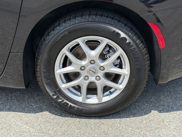 Used 2024 Chrysler Pacifica Van