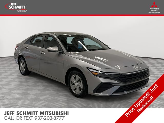 Fluid Metal 2025 Hyundai Elantra Sedan Front-Wheel Drive Continuously Variable Transmission