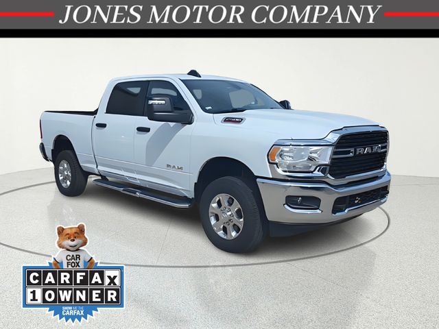 Bright White Clearcoat 2024 RAM 2500 Big Horn Crew Cab 4WD Pickup Truck Four-Wheel Drive 8-Speed Automatic