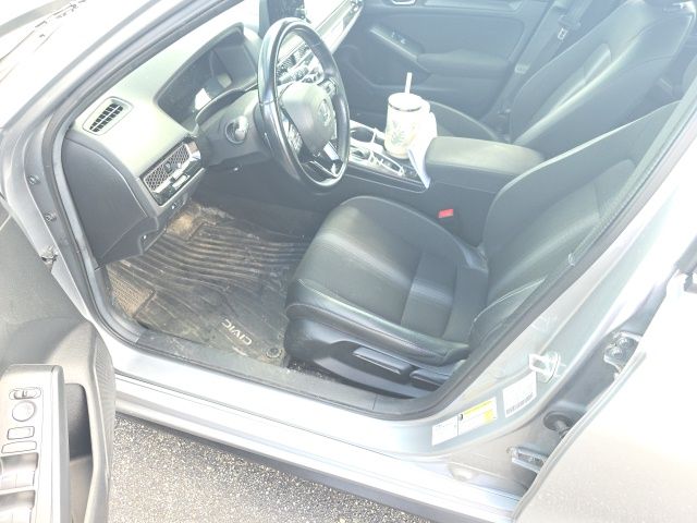 Used 2025  Honda Sport image 7