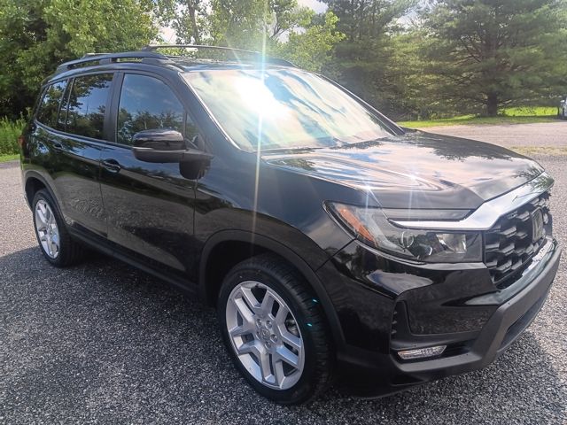 Used 2025 Honda Passport SUV