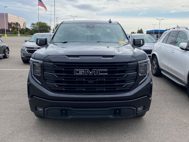 2022 GMC Sierra 1500 Elevation 2