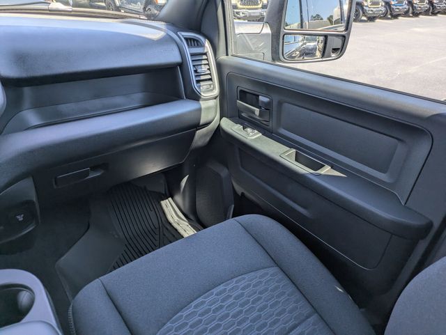2026 Ram 2500 Black Express Crew Cab 4x4 6'4" Box