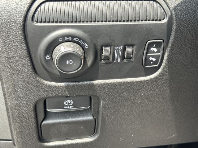 Used 2024 Black Jeep Series II image 30