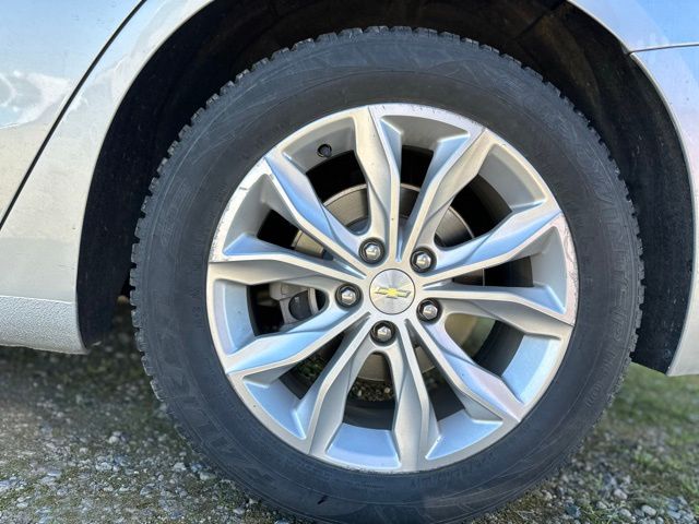 used 2020 Chevrolet Malibu car, priced at $18,492