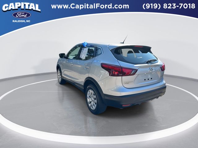 Used 2019 Silver Nissan S image 6