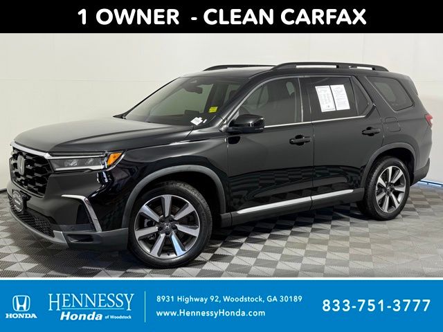 Crystal Black Pearl 2023 Honda Pilot Touring FWD SUV / Crossover Front-Wheel Drive Automatic