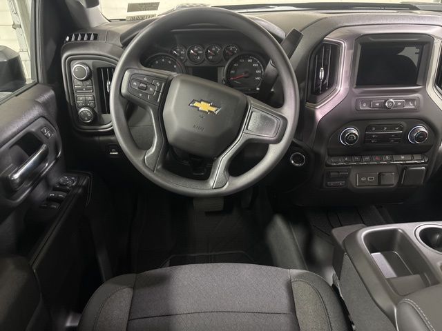2025 Chevrolet Silverado 2500HD Custom photo