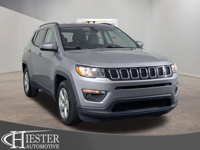 Billet Silver Metallic Clearcoat 2019 Jeep Compass Latitude FWD SUV / Crossover Front-Wheel Drive 6-Speed Automatic