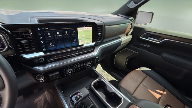 Used 2026 Black Chevrolet High Country image 25